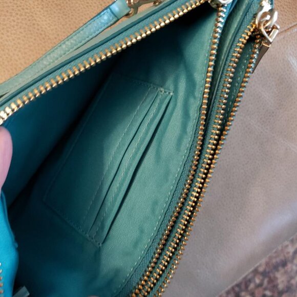 Coach double compartment crossbody bag, teal leather. - Picture 9 of 10